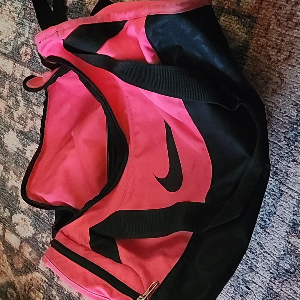 Nike duffel bag